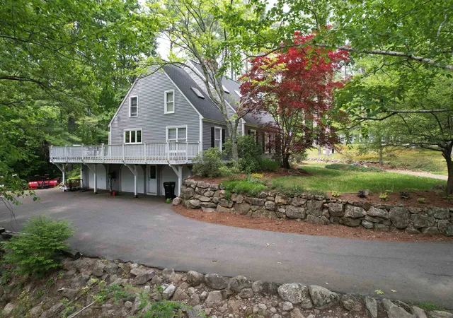 Photo 2 of Single family home for sale at 85 Stowell Rd, Bedford, NH 03110 | MLS# 5094059 | Listing updated on 2026-07-17