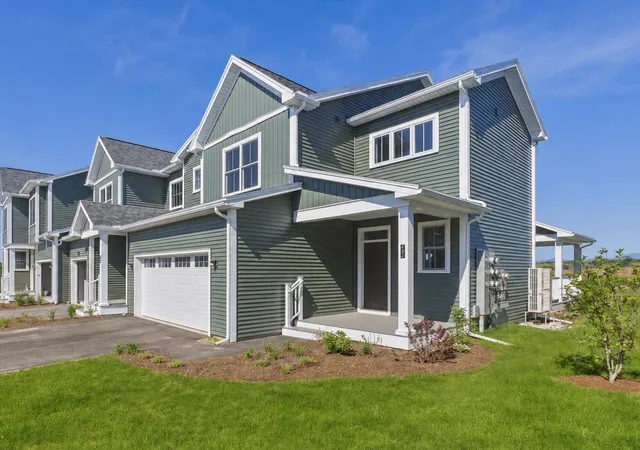 Homes for sale in South Burlington, VT | 445 Old Farm Rd, South Burlington, VT 05403 | MLS# 5094069