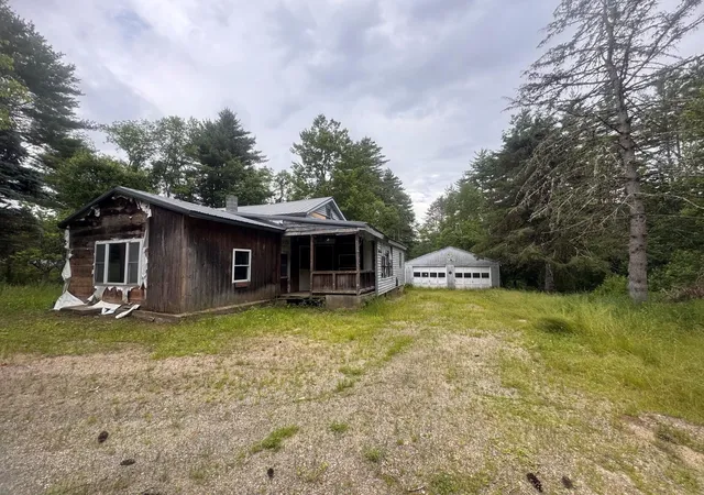 Homes for sale in Winchester, NH | 190 Ashuelot St, Winchester, NH 03470 | MLS# 5094108
