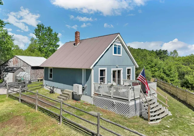 Homes for sale in Canaan, NH | 1306 Us Route 4, Canaan, NH 03741 | MLS# 5094115