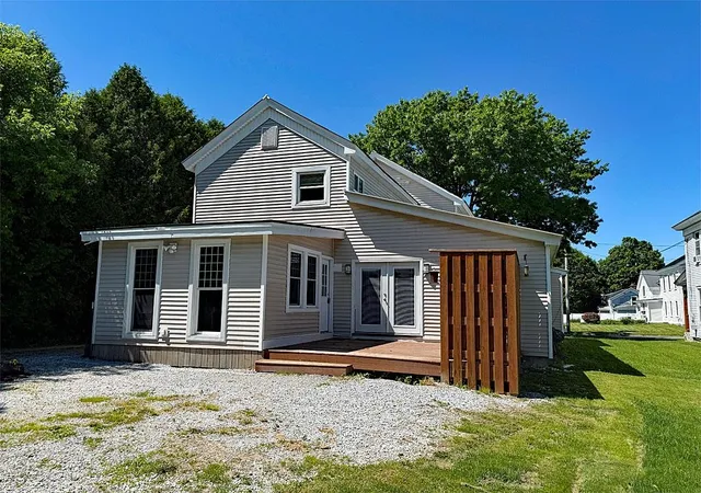 Photo 3 of Single family home for sale at 80 Crescent St, Rutland, VT 05701 | MLS# 5094152 | Listing updated on 2026-07-02