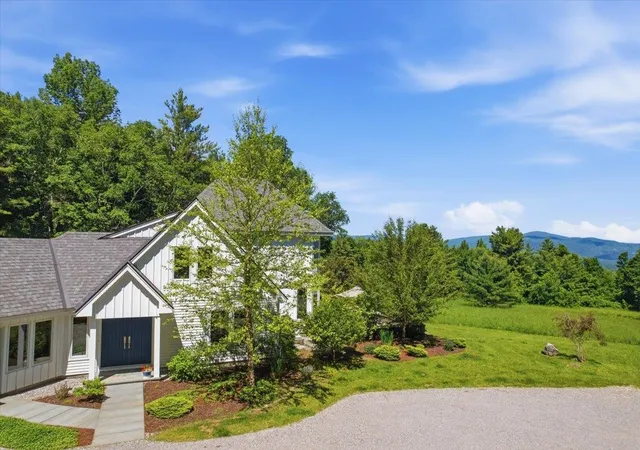Homes for sale in Manchester, VT | 312 Beartown Rd, Manchester, VT 05255 | MLS# 5094155