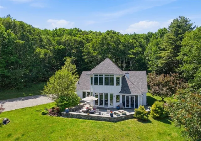 Homes for sale in Manchester, VT | 312 Beartown Rd, Manchester, VT 05255 | MLS# 5094155