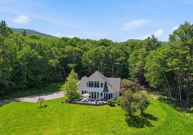 Homes for sale in Manchester, VT | 312 Beartown Rd, Manchester, VT 05255 | MLS# 5094155