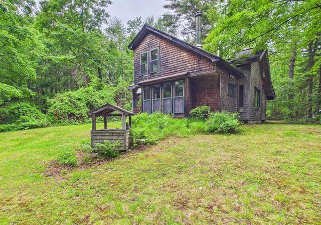 3rd image of 699 Kinsman Rd, Grafton, NH 03240 | MLS# 5094175