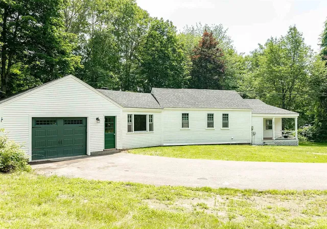 Homes for sale in Alton, NH | 193 New Durham Rd, Alton, NH 03809 | MLS# 5094191