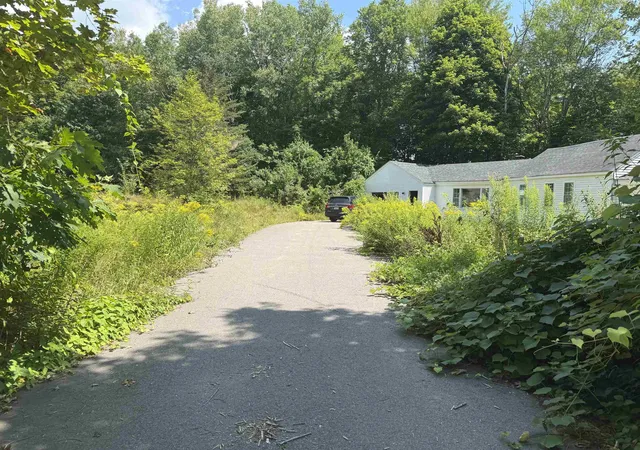 Photo 1 of Single family home for sale at 193 New Durham Rd, Alton, NH 03809 | MLS# 5094191 | Listing updated on 2026-09-15