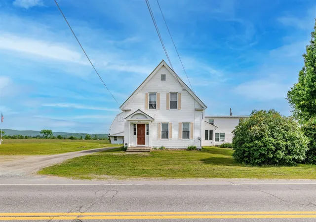Homes for sale in Haverhill, NH | 343 Benton Rd, Haverhill, NH 03774 | MLS# 5094197
