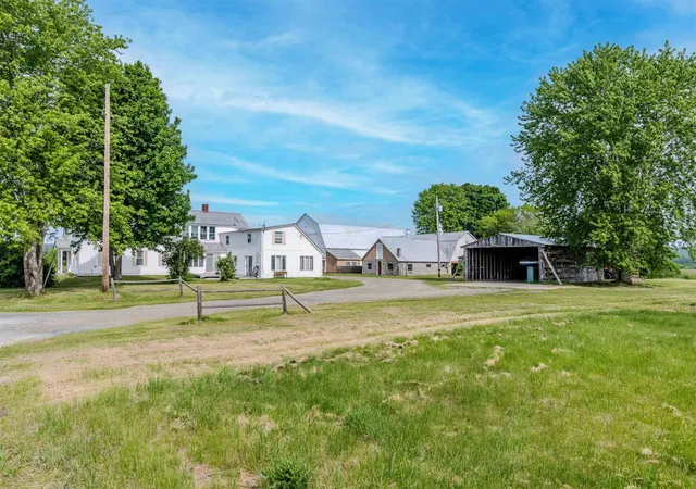 Homes for sale in Haverhill, NH | 343 Benton Rd, Haverhill, NH 03774 | MLS# 5094197