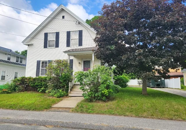 Homes for sale in Claremont, NH | 21 Henry St, Claremont, NH 03743 | MLS# 5094200