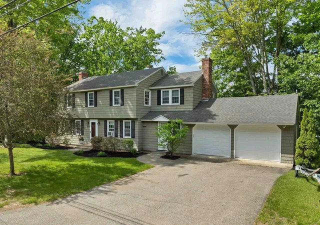 3rd image of 204 Shore Dr, Laconia, NH 03246 | MLS# 5094245