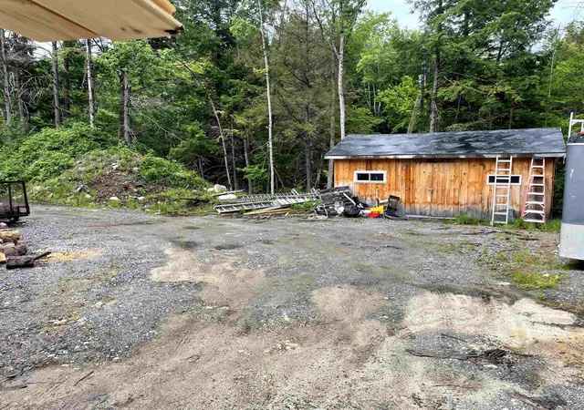 Homes for sale in Sutton, NH | 40 Hominy Pot Rd, Sutton, NH 03221 | MLS# 5094271