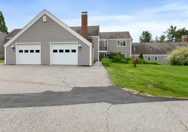 Homes for sale in New London, NH | 49 Hilltop Pl #49, New London, NH 03257 | MLS# 5094279