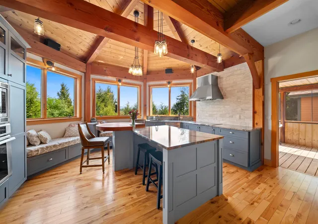 4th image of 119 Moat View Dr, Albany, NH 03818 | MLS# 5094287