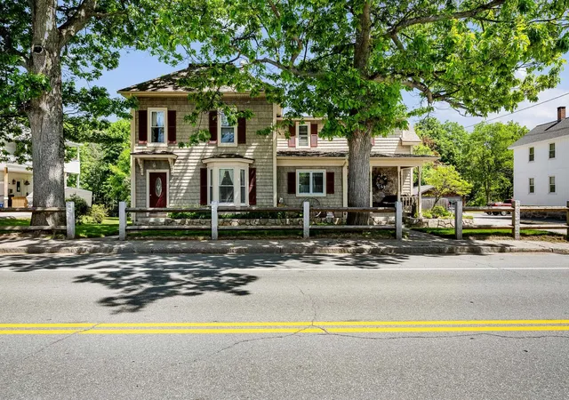 3rd image of 40 Main St, Gorham, NH 03581 | MLS# 5094296