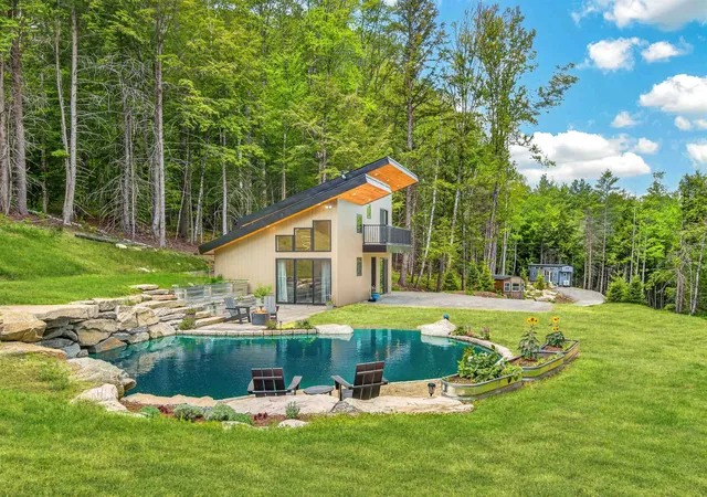 Homes for sale in Jamaica, VT | 9 Beaver Pond Ln, Jamaica, VT 05343 | MLS# 5094302