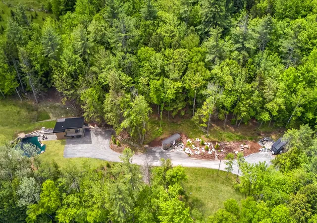 Homes for sale in Jamaica, VT | 9 Beaver Pond Ln, Jamaica, VT 05343 | MLS# 5094302