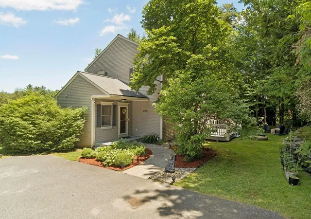 Photo 3 of Sale Pending at 12 Wellington Cir, Lebanon, NH 03766 | MLS# 5094309 | Listing updated on 2026-07-31