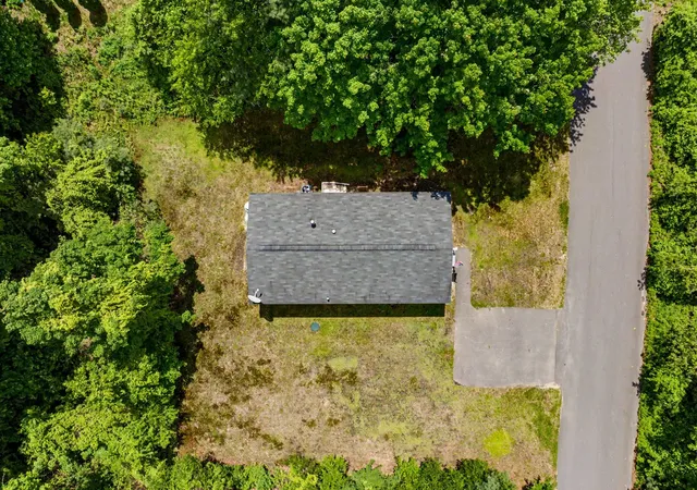Homes for sale in Londonderry, NH | 2 Tamarack Pl, Londonderry, NH 03038 | MLS# 5094326