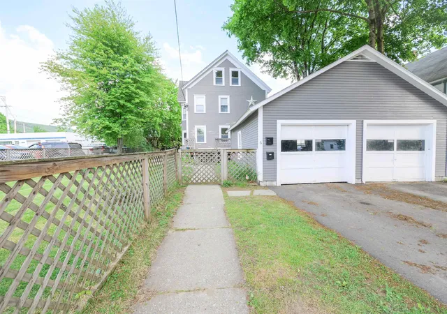 Photo 4 of House for sale at 6 Tuttle St, Bellows Falls, VT 05101 | MLS# 5094331 | Listing updated on 2026-07-16