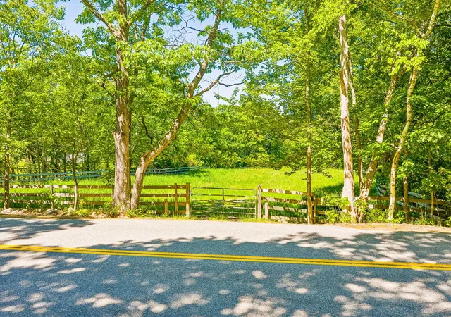 2nd image of 503 Belknap Mountain Rd, Gilford, NH 03249 | MLS# 5094337