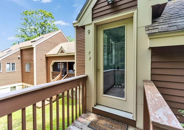 Photo 3 of Townhouse for sale at 10 Onset Rd #9A, Bennington, NH 03442 | MLS# 5094341 | Listing updated on 2026-06-19