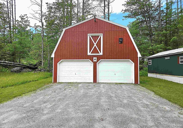 Photo 3 of Manufactured home for sale at 33 Sanborn Rd, Plymouth, NH 03264 | MLS# 5094342 | Listing updated on 2026-07-27