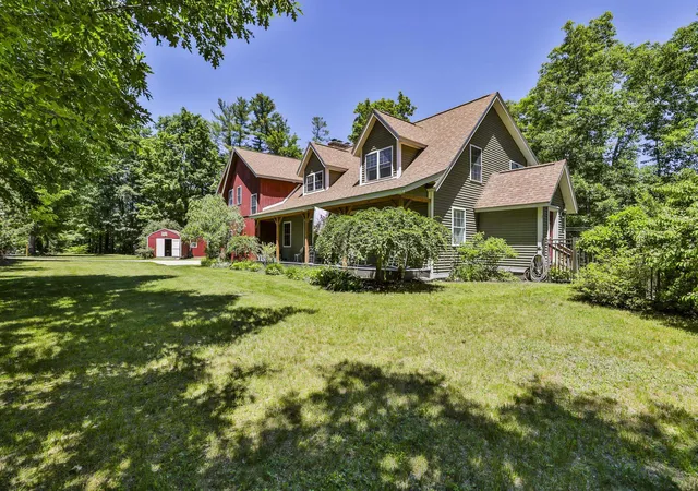 1st image of 10 Sargent Rd, Brookline, NH 03033 | MLS# 5094358