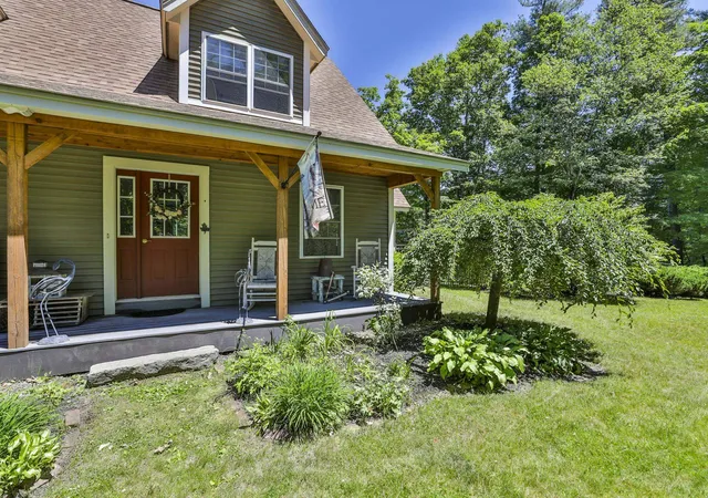 2nd image of 10 Sargent Rd, Brookline, NH 03033 | MLS# 5094358