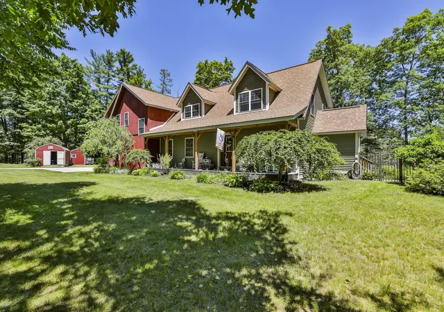3rd image of 10 Sargent Rd, Brookline, NH 03033 | MLS# 5094358