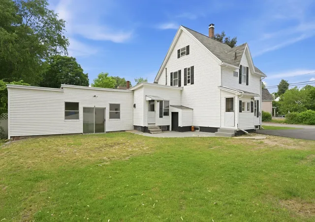 2nd image of 16 Sylvester St, Manchester, NH 03102 | MLS# 5094363