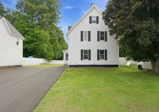 4th image of 16 Sylvester St, Manchester, NH 03102 | MLS# 5094363