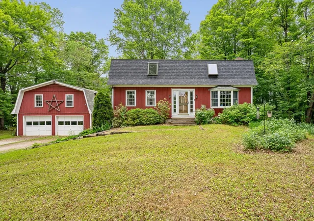 1st image of 1128 Hardscrabble Rd, Bristol, VT 05443 | MLS# 5094374