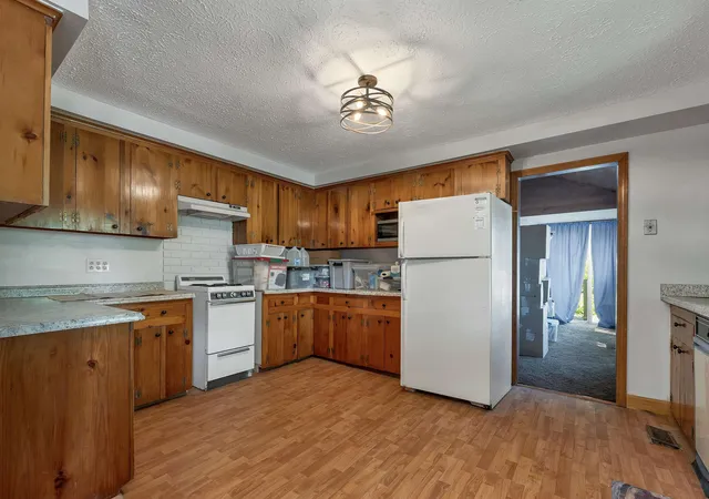 3rd image of 50 Brown St, Whitefield, NH 03598 | MLS# 5094382