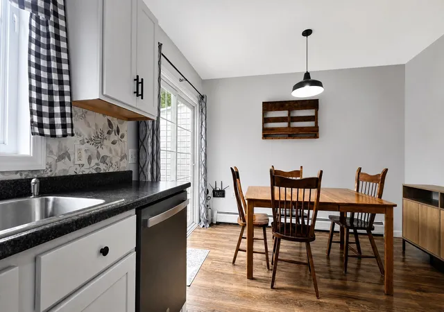 3rd image of 3 Pleasant Woods Rd #102, Fairfax, VT 05444 | MLS# 5094399