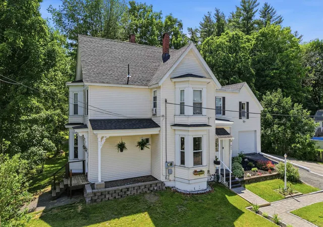 3rd image of 842 Portland St, Rochester, NH 03868 | MLS# 5094401