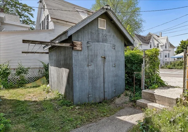 44th image of 336 Spruce St, Manchester, NH 03103 | MLS# 5094410