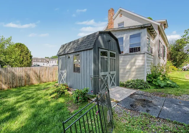 Photo 3 of Single family home for sale at 180 South Main St, Saint Albans, VT 05478 | MLS# 5094427 | Listing updated on 2026-09-18