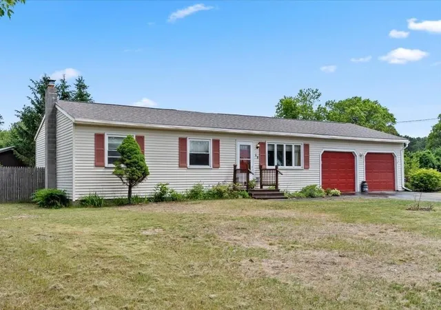 1st image of 48 Meadow Rd, Milton, VT 05468 | MLS# 5094509