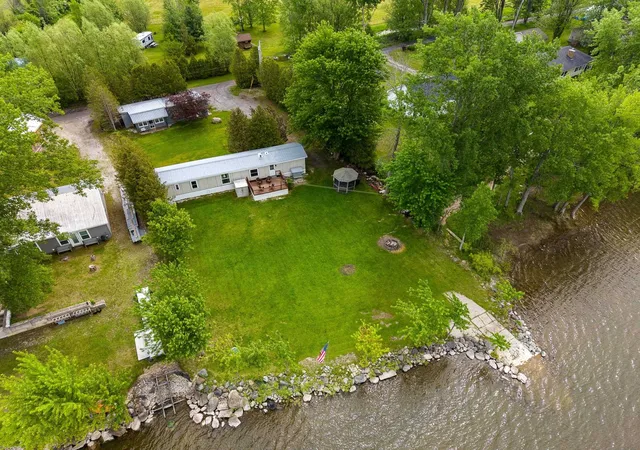 1st image of 279 Hunter North Rd, Alburgh, VT 05440 | MLS# 5094574