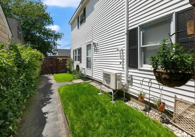 3rd image of 13 Batchelder Ave #2, Manchester, NH 03103 | MLS# 5094590