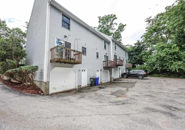 3rd image of 50 Beech Hill Ave #3, Manchester, NH 03103 | MLS# 5094592