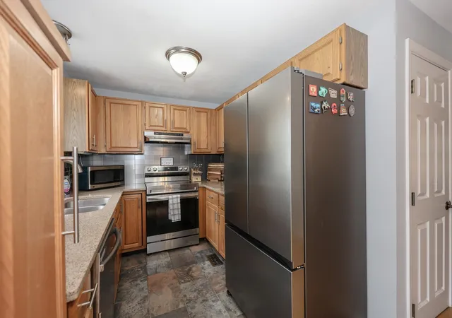 5th image of 50 Beech Hill Ave #3, Manchester, NH 03103 | MLS# 5094592