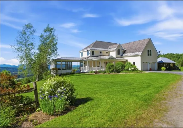 Photo 3 of Single family home for sale at 1063 Whipple Hill Dr, Lyndonville, VT 05851 | MLS# 5094604 | Listing updated on 2026-08-27