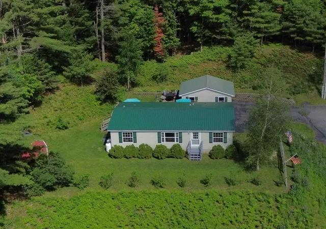 Homes for sale in Littleton, NH | 16 Julia'S Wy, Littleton, NH 03561 | MLS# 5094628