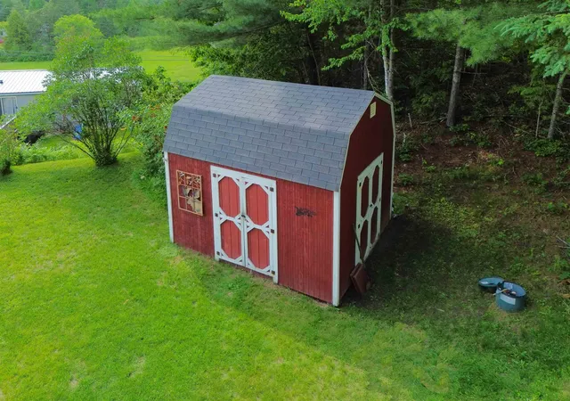 Homes for sale in Littleton, NH | 16 Julia's Wy, Littleton, NH 03561 | MLS# 5094628