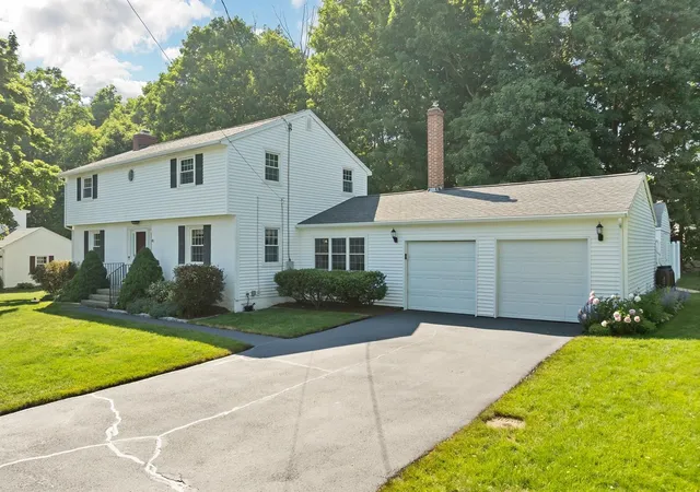 3rd image of 45 Mariette Dr, Portsmouth, NH 03801 | MLS# 5094640