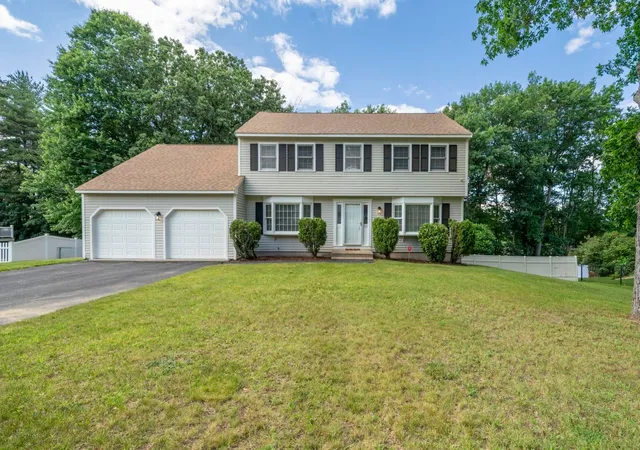 Photo 1 of Single family home for sale at 50 Spindlewick Dr, Nashua, NH 03062 | MLS# 5094661 | Listing updated on 2026-09-16