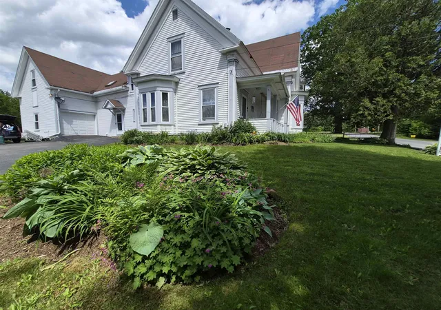 4th image of 48 Middle St, Lancaster, NH 03584 | MLS# 5094665