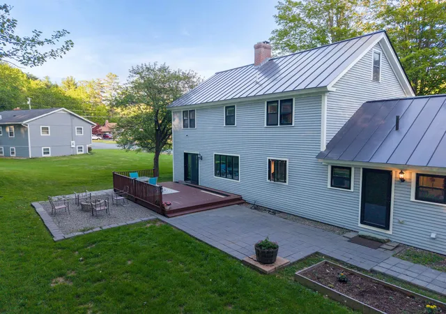 Homes for sale in Claremont, NH | 52 Ledgewood Rd, Claremont, NH 03743 | MLS# 5094668